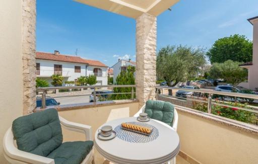 Apartmani Lorena Poreč Dış mekan fotoğraf