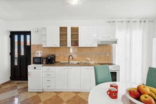Apartmani Lorena Poreč Dış mekan fotoğraf